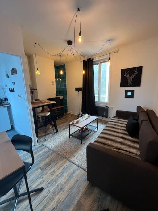Peaceful Stay Near Insead And Castle فونتانبلو المظهر الخارجي الصورة